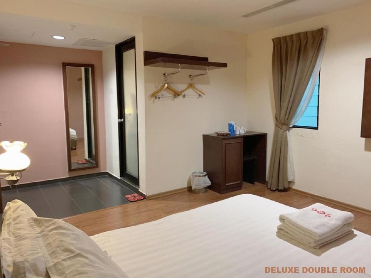 906 Riverside Hotel Malacca Екстер'єр фото