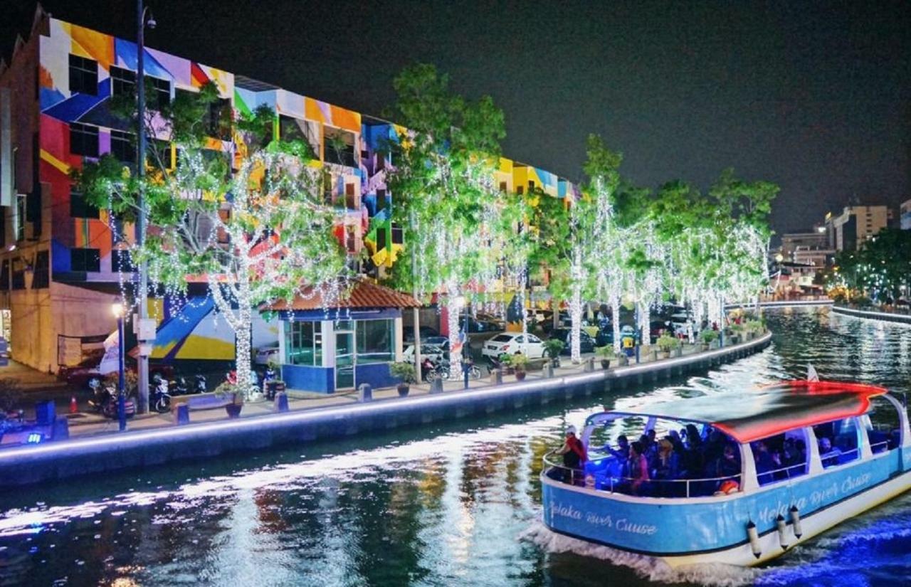 906 Riverside Hotel Malacca Екстер'єр фото